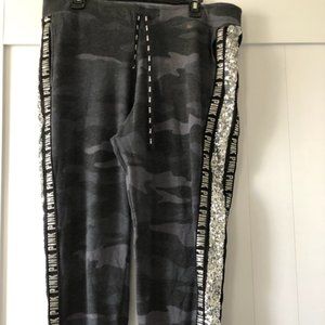 PINK Victoria's Secret Camouflage Joggers XL